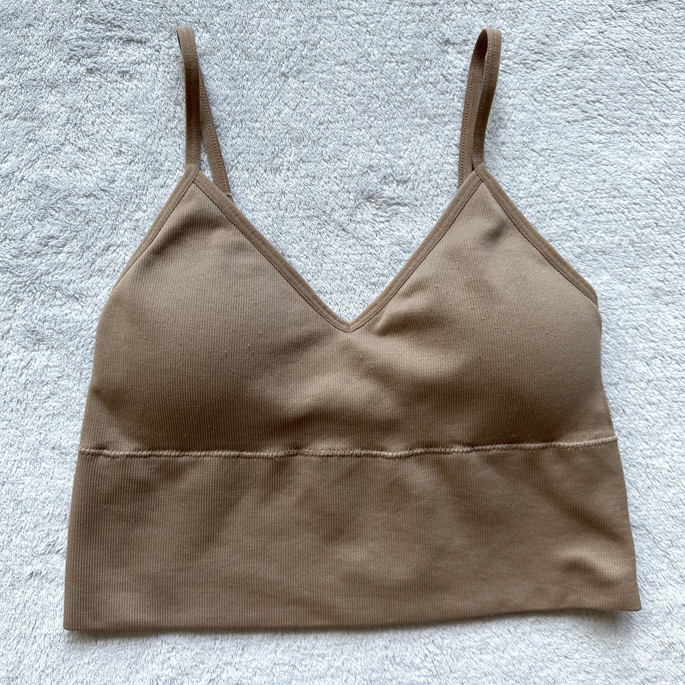 Dynamite Clothing Crop Top S